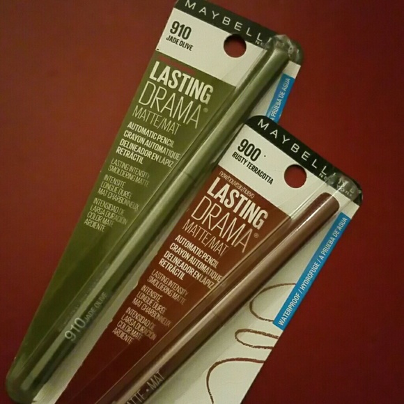 Lasting Drama matte eyeliner - Picture 1 of 4